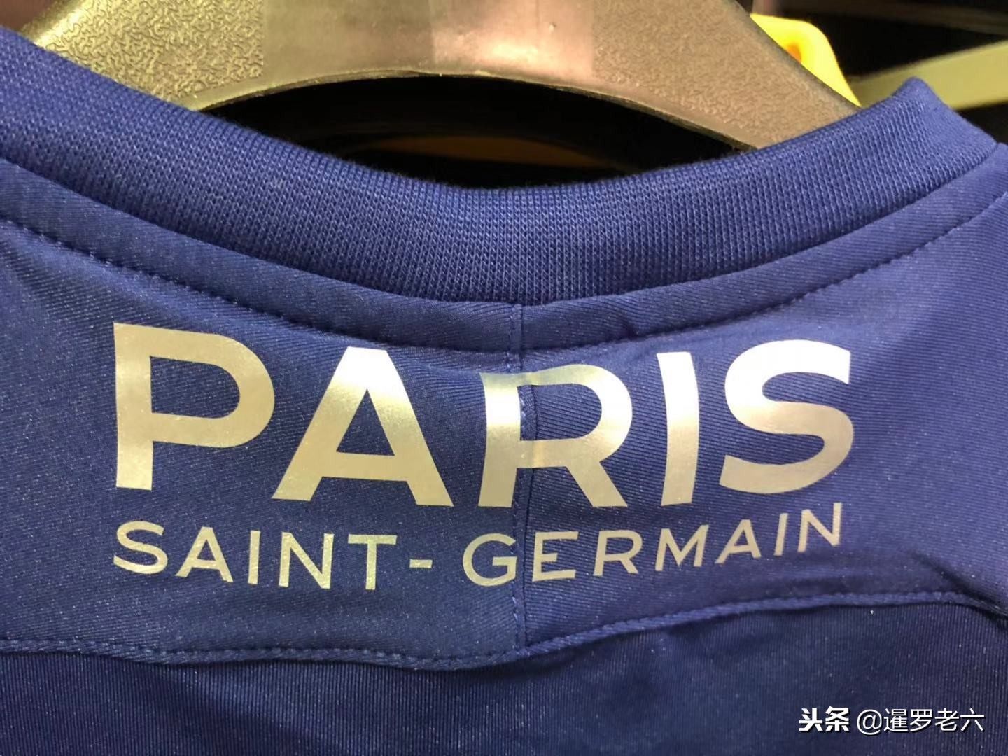 击使他们百